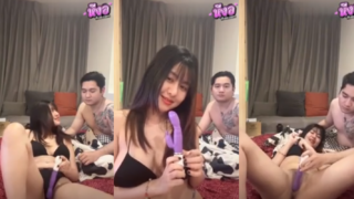 คลิปหลุด mishio21x น้องโกะ เงี่ยนหีเอาไข่สั่นมานอนเล่นบนเตียงอ้อนแฟนหนุ่มไห้ช่วยแหย่หีไห้หน่อยเสียวๆ